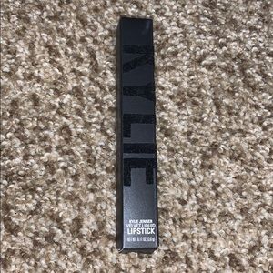 Kylie LOW KEY Velvet Lipstick